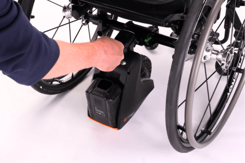 EMPULSE R90 | Opladen en monteren op een vastframe rolstoel Miniatuur