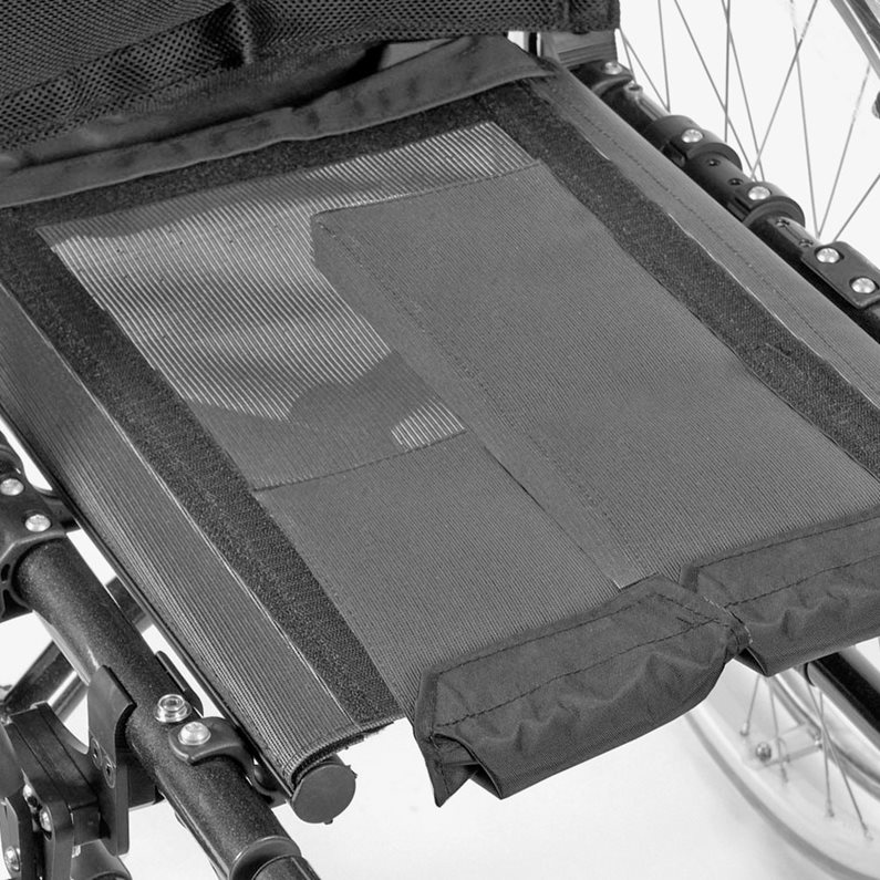 Zitmat standaard - met een opbergtasje en catheterzak